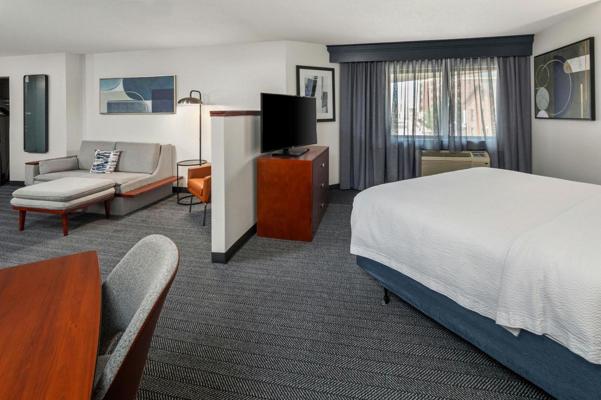 Courtyard La Crosse Downtown/Mississippi Riverfront Екстер'єр фото